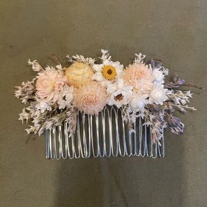 Dried flowers bridal hair comb